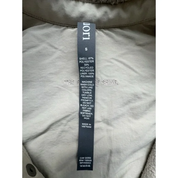 $158 New With Tags Vuori Sycamore Short Shirt Jacket Size S Dark Salt - Picture 7 of 10